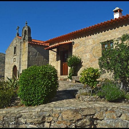 Castelo Cottages Castelo Novo Esterno foto