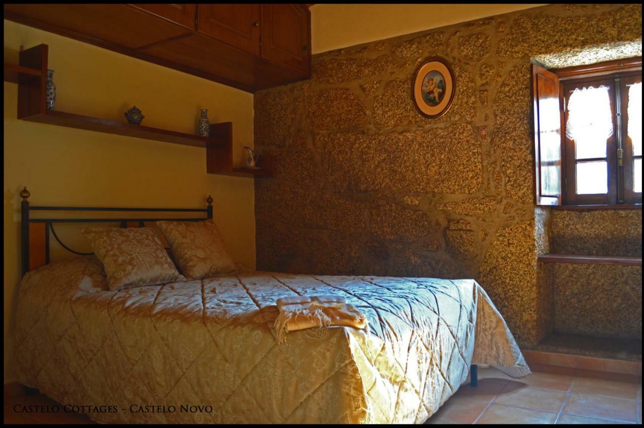Castelo Cottages Castelo Novo Esterno foto